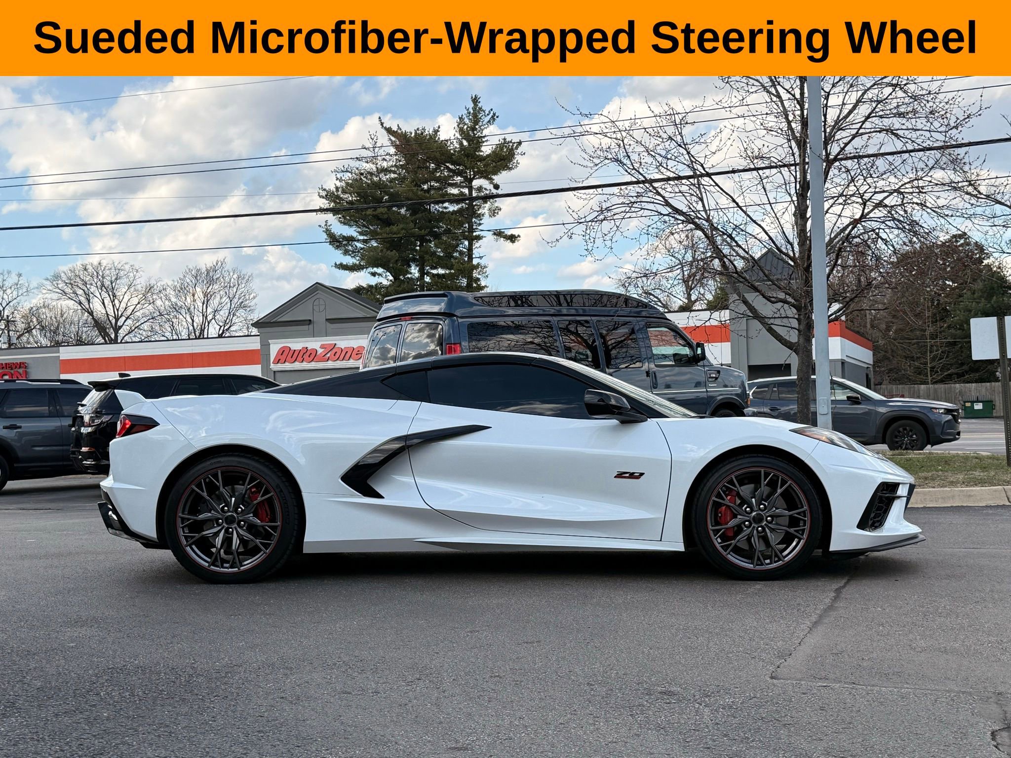 Used 2023 Chevrolet Corvette Stingray w/ Z51 Performance Package image 2