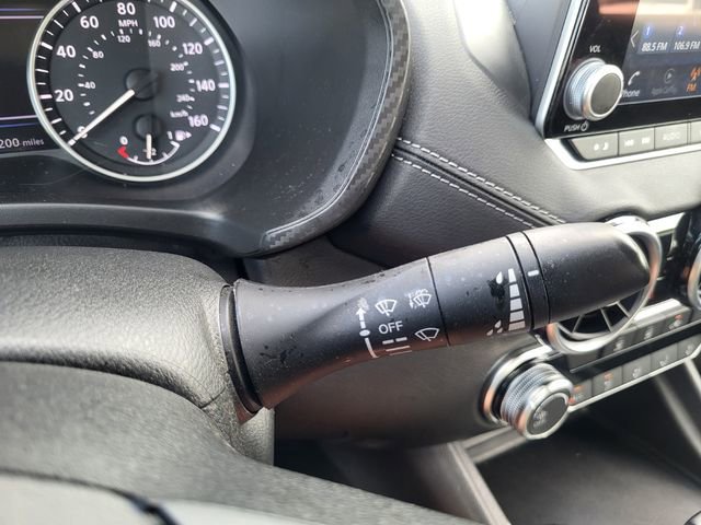 Used 2025 Nissan Sentra SV FWD image 20