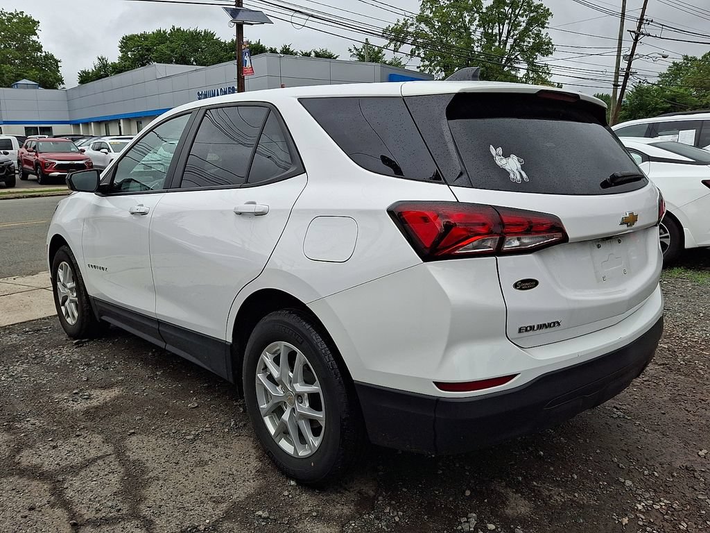 Used 2023 Chevrolet Equinox LS w/ LS Convenience Package FWD image 6