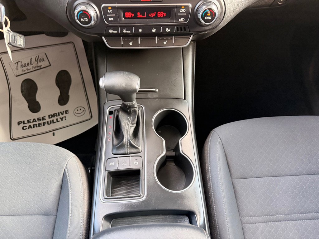 Used 2019 Kia Sorento L w/ LX Convenience Package image 29