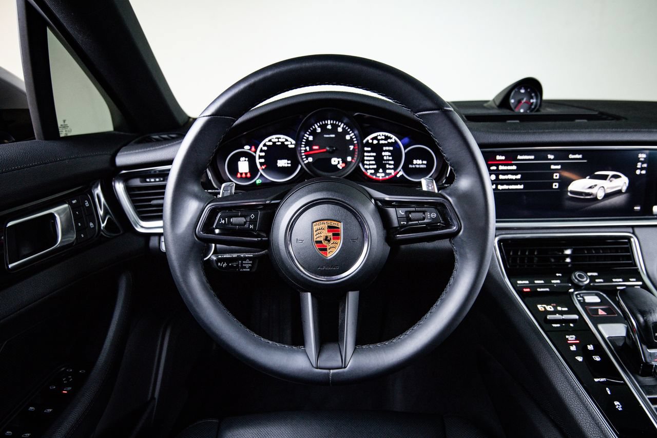 Certified 2023 Porsche Panamera image 26