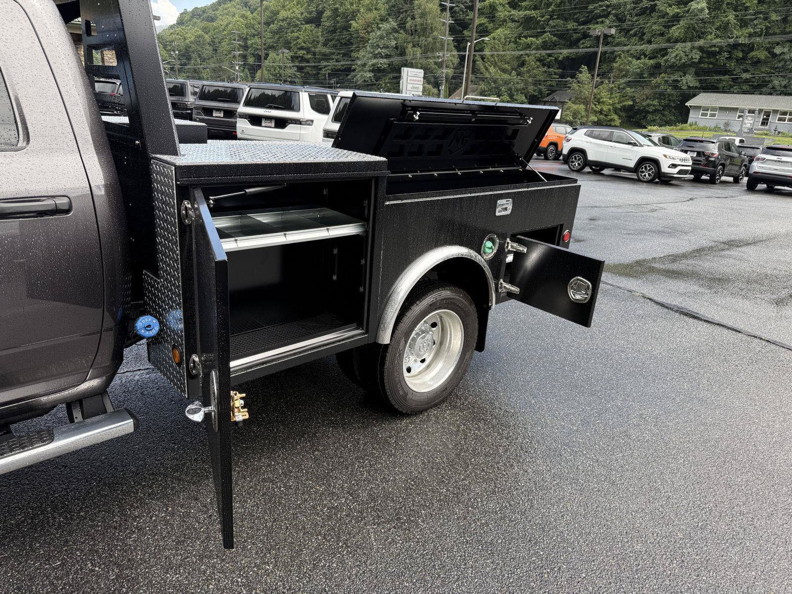 New 2026 RAM 4500 Tradesman w/ Chrome Appearance Group AWD/4WD image 20