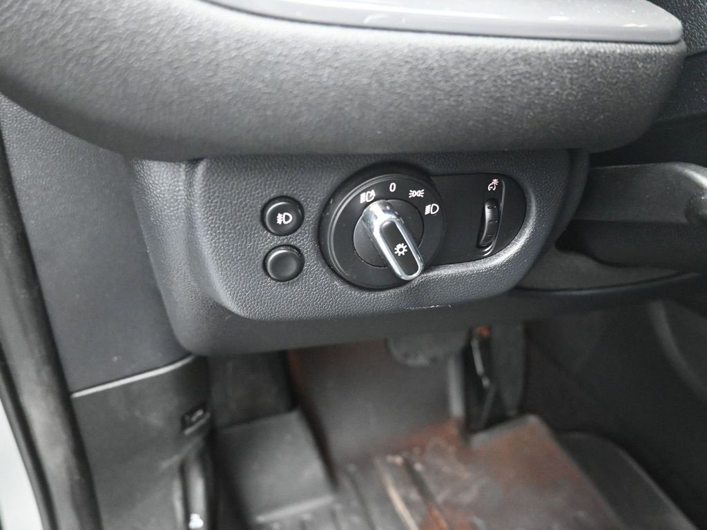 Used 2020 MINI Cooper Clubman S w/ Storage Package image 20