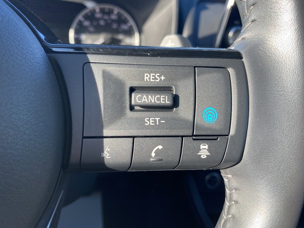 Used 2023 Nissan Rogue SL image 29