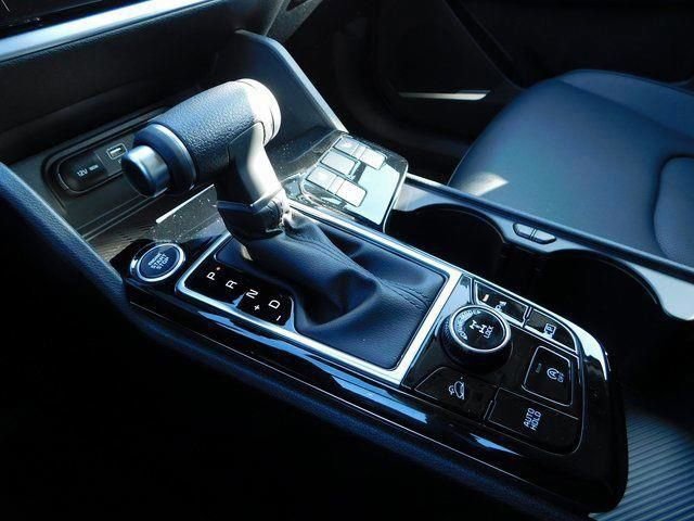 Used 2025 Kia Sportage EX image 29