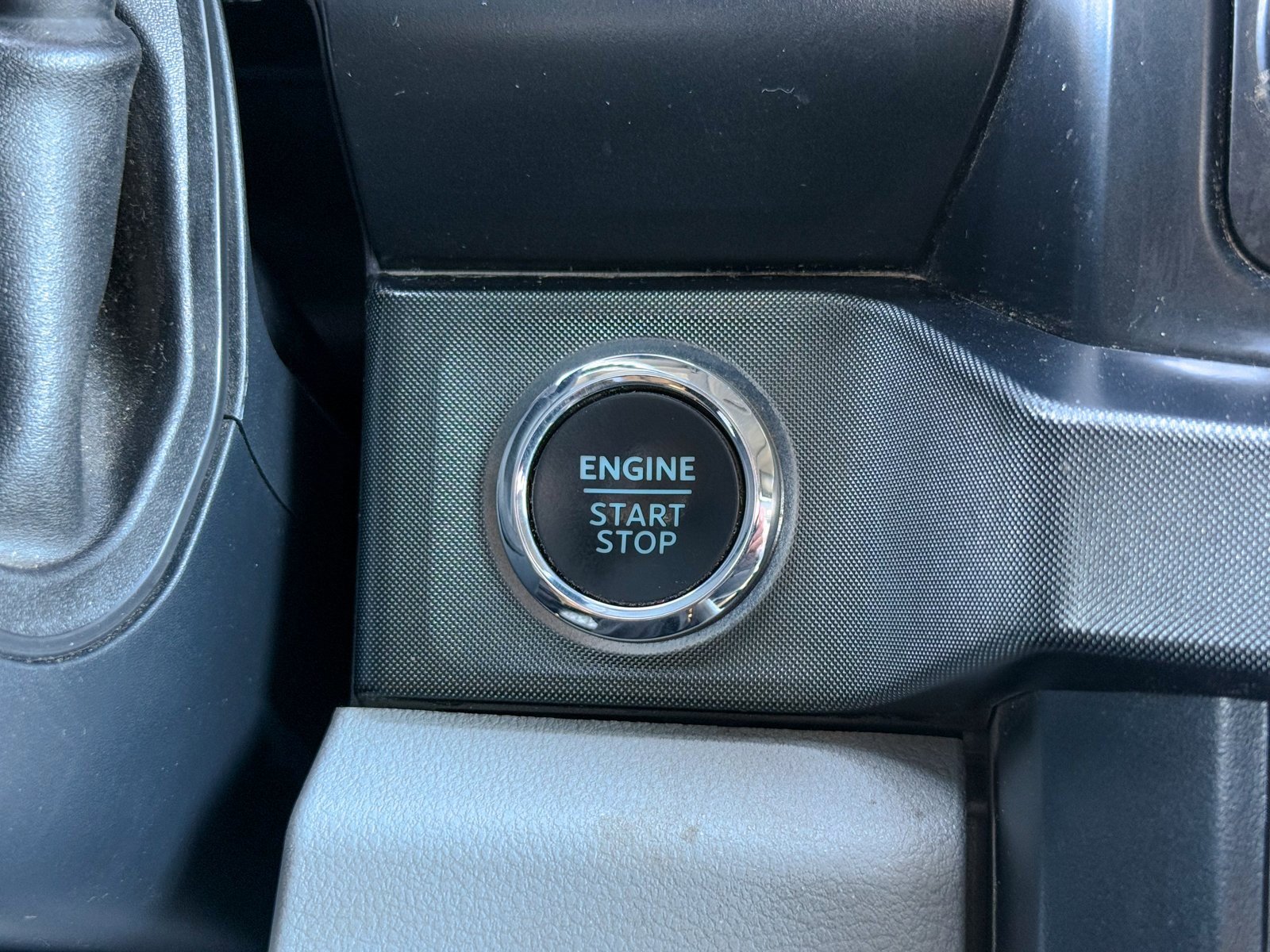 Certified 2024 Ford F350 Limited image 25