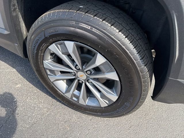 Used 2025 Chevrolet Equinox LT image 11