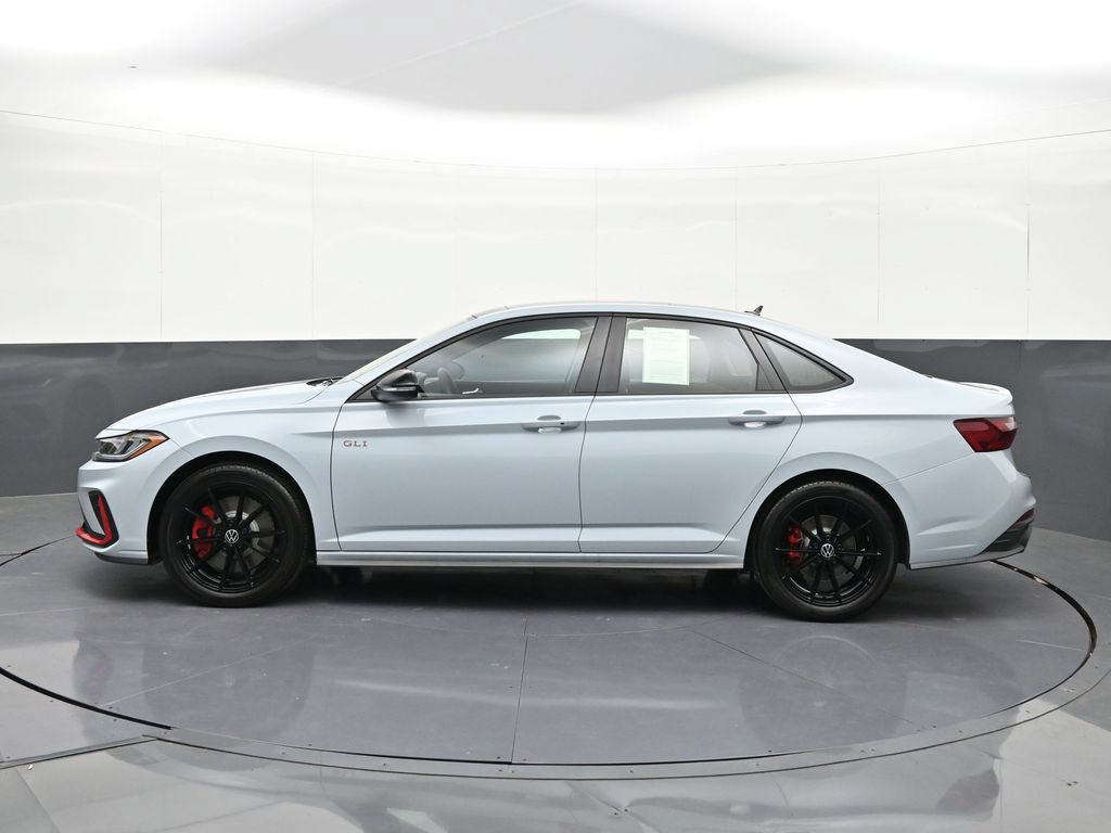 Used 2026 Volkswagen Jetta GLI Autobahn FWD image 2
