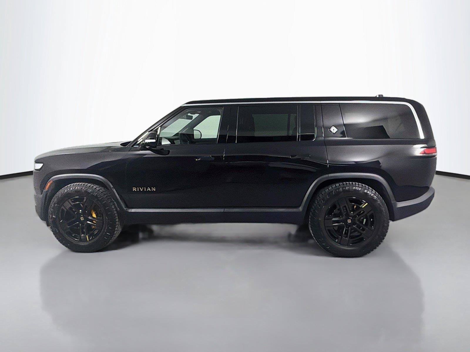 Used 2023 Rivian R1S Adventure Quad AWD/4WD image 8