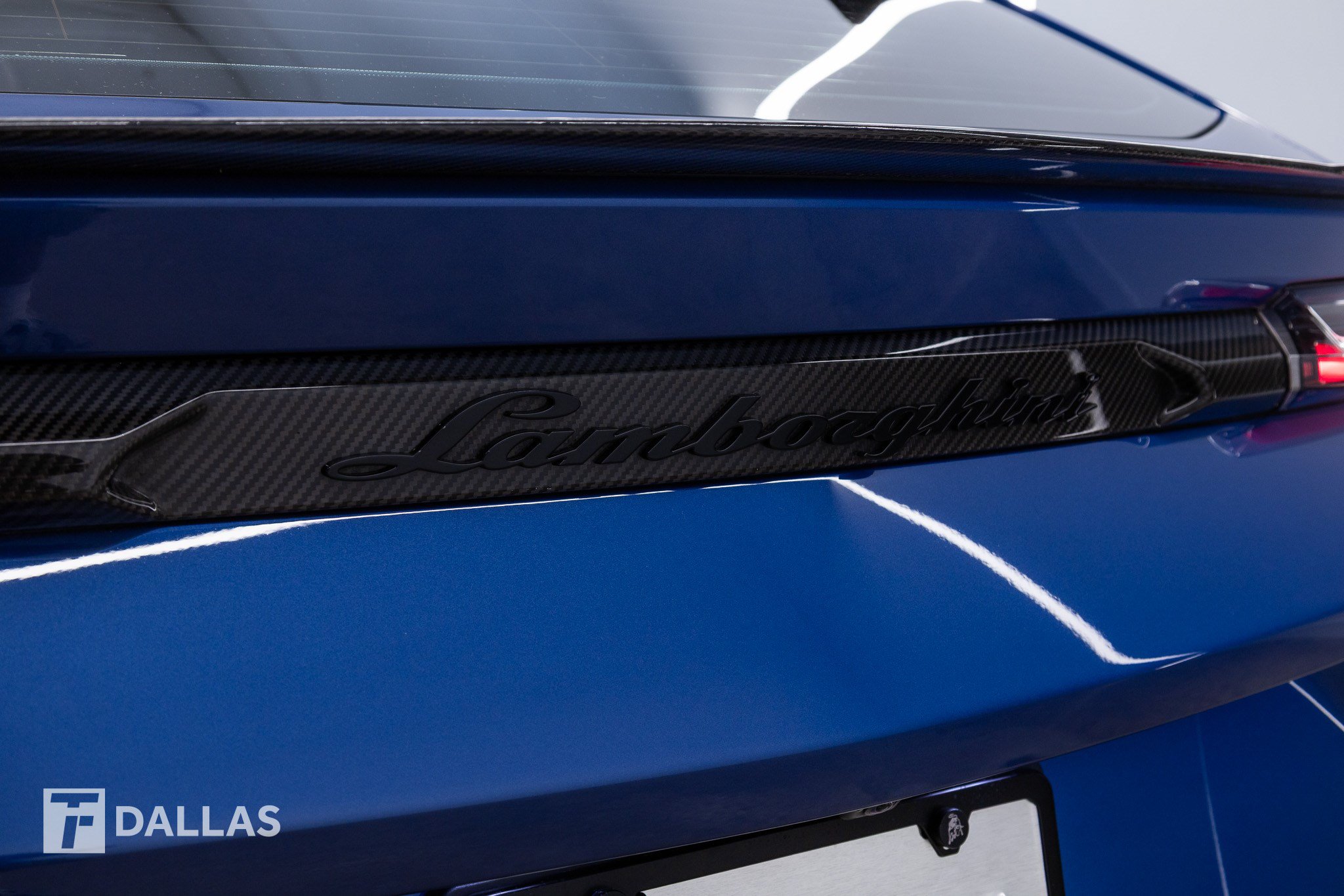 Used 2023 Lamborghini Urus Performante AWD/4WD image 9