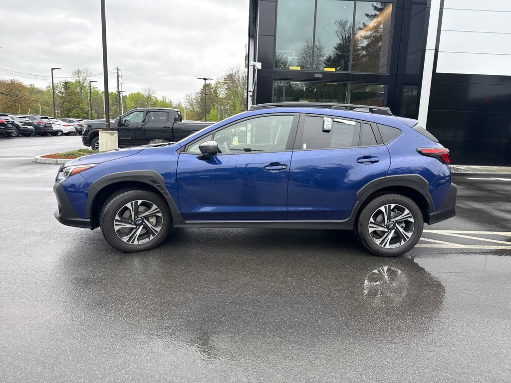Used 2025 Subaru Crosstrek 2.0i Premium AWD/4WD image 2