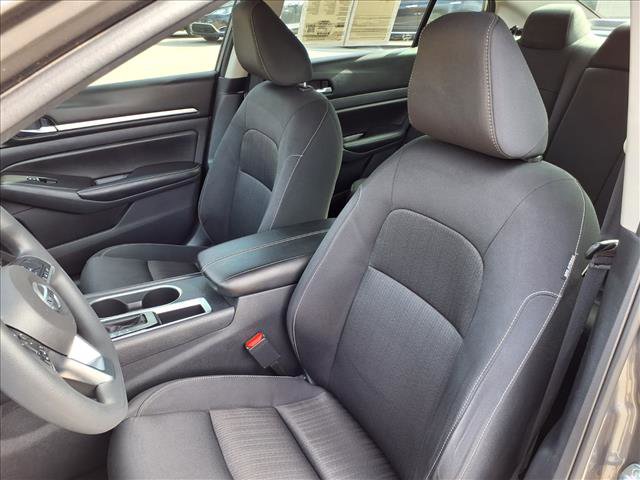 Used 2022 Nissan Altima 2.5 SV image 12