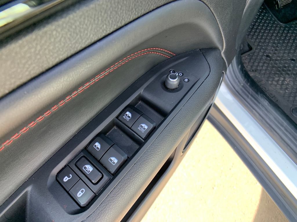 Used 2024 Jeep Compass Trailhawk image 13