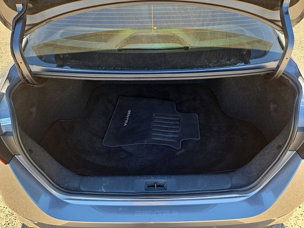 Used 2025 Nissan Sentra S image 13