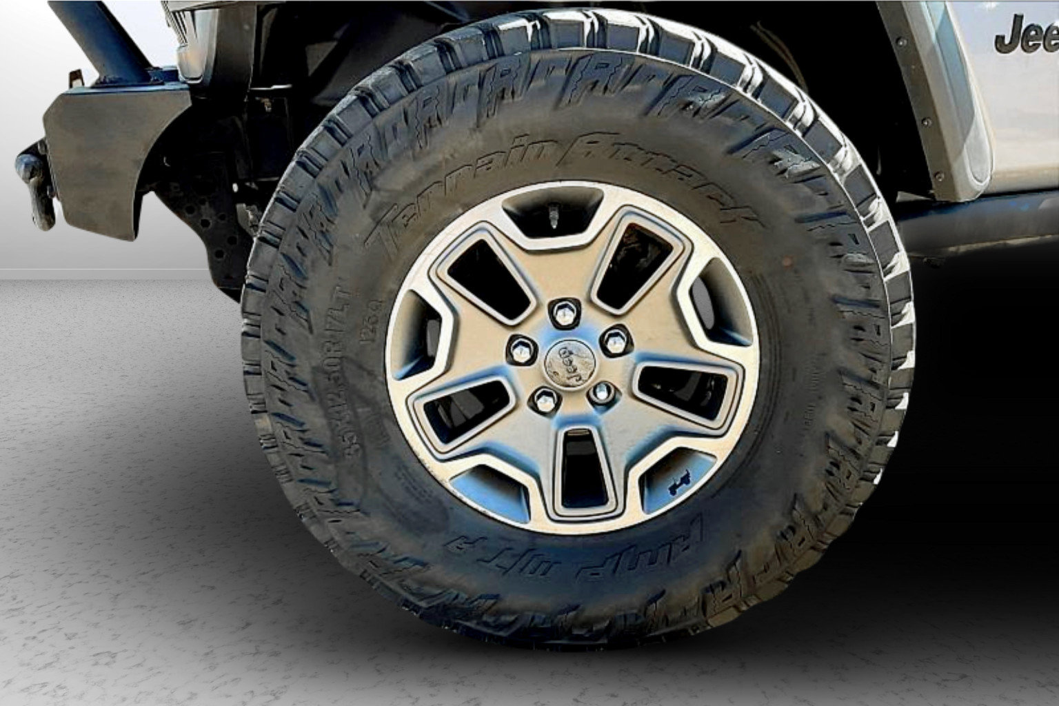 Used 2020 Jeep Gladiator Sport w/ Quick Order Package 24S image 9