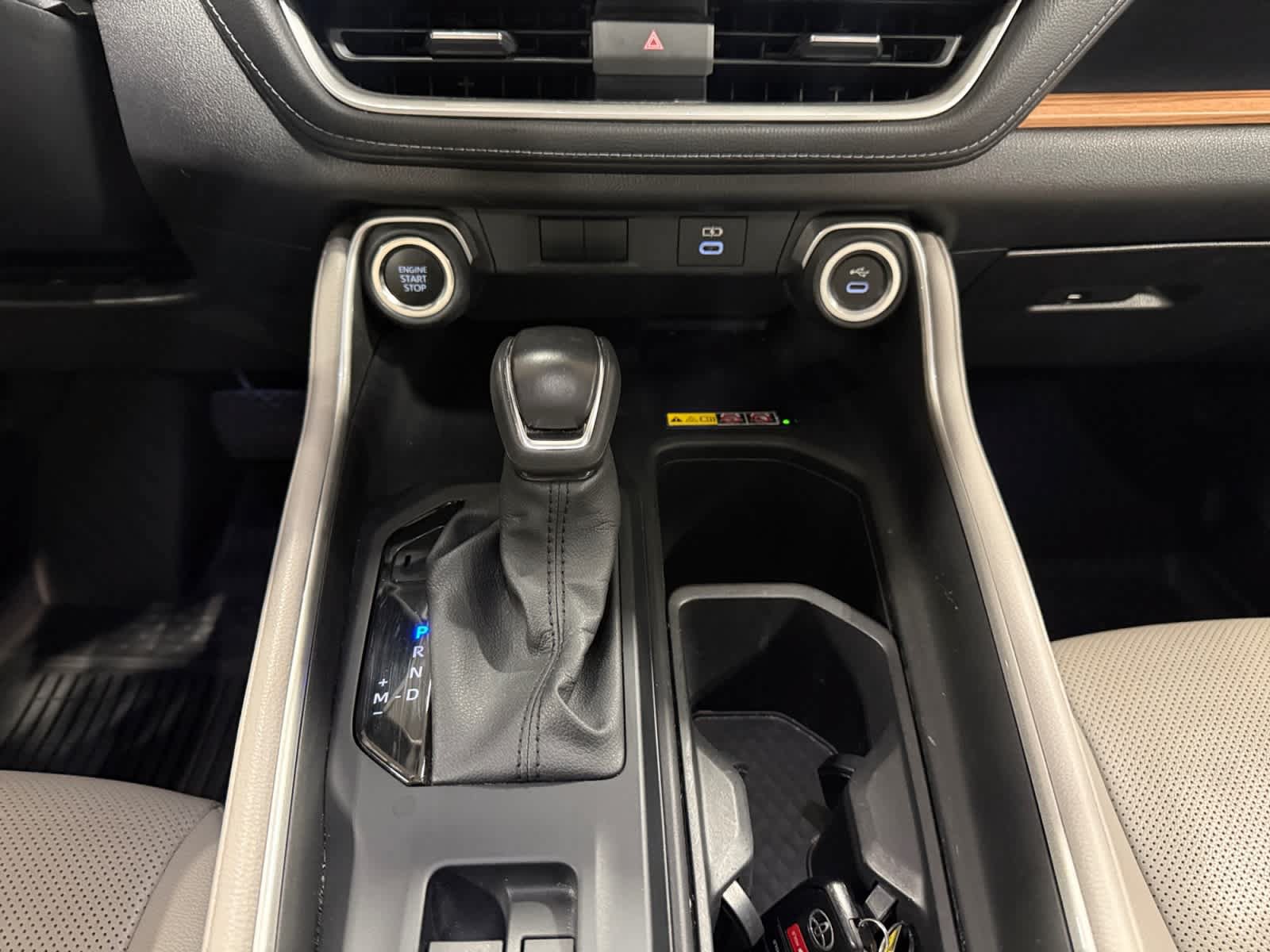 Used 2025 Toyota Grand Highlander AWD image 12