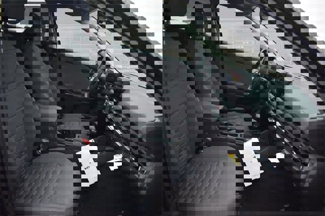 New 2025 Kia K4 EX image 12