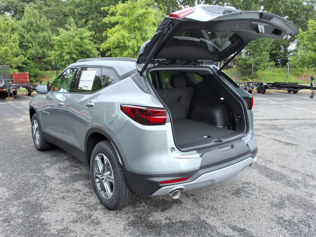 New 2026 Chevrolet Blazer LT w/ Convenience Package FWD image 14
