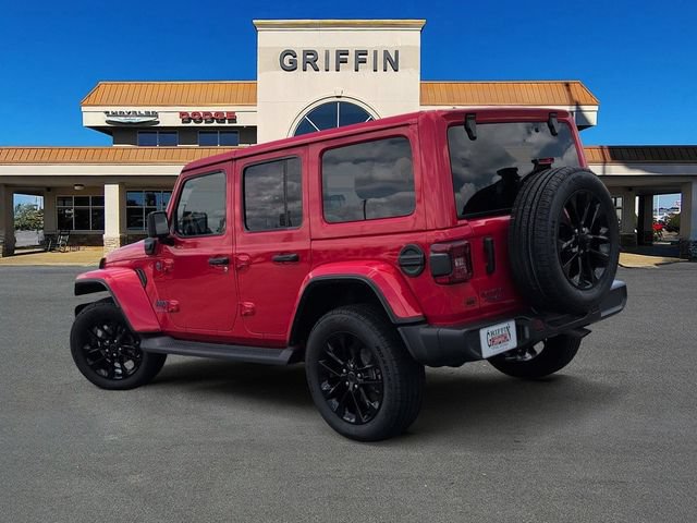 Used 2025 Jeep Wrangler Unlimited Sahara AWD/4WD image 9