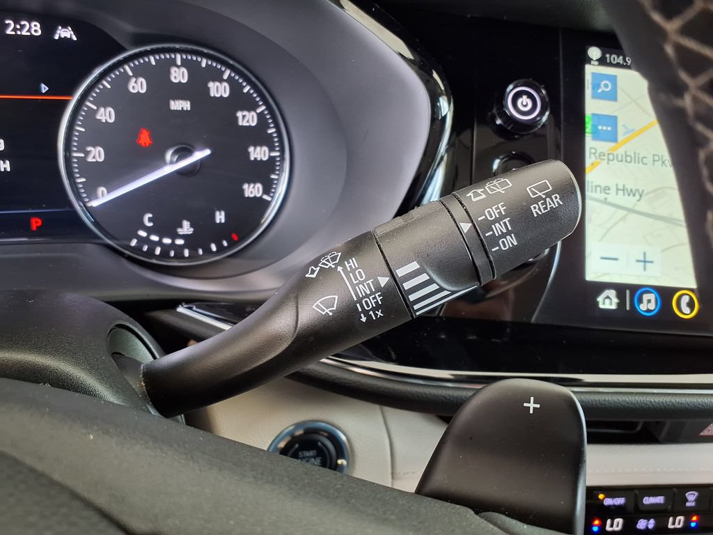 Used 2022 Buick Envision Avenir w/ Technology Package II FWD image 31