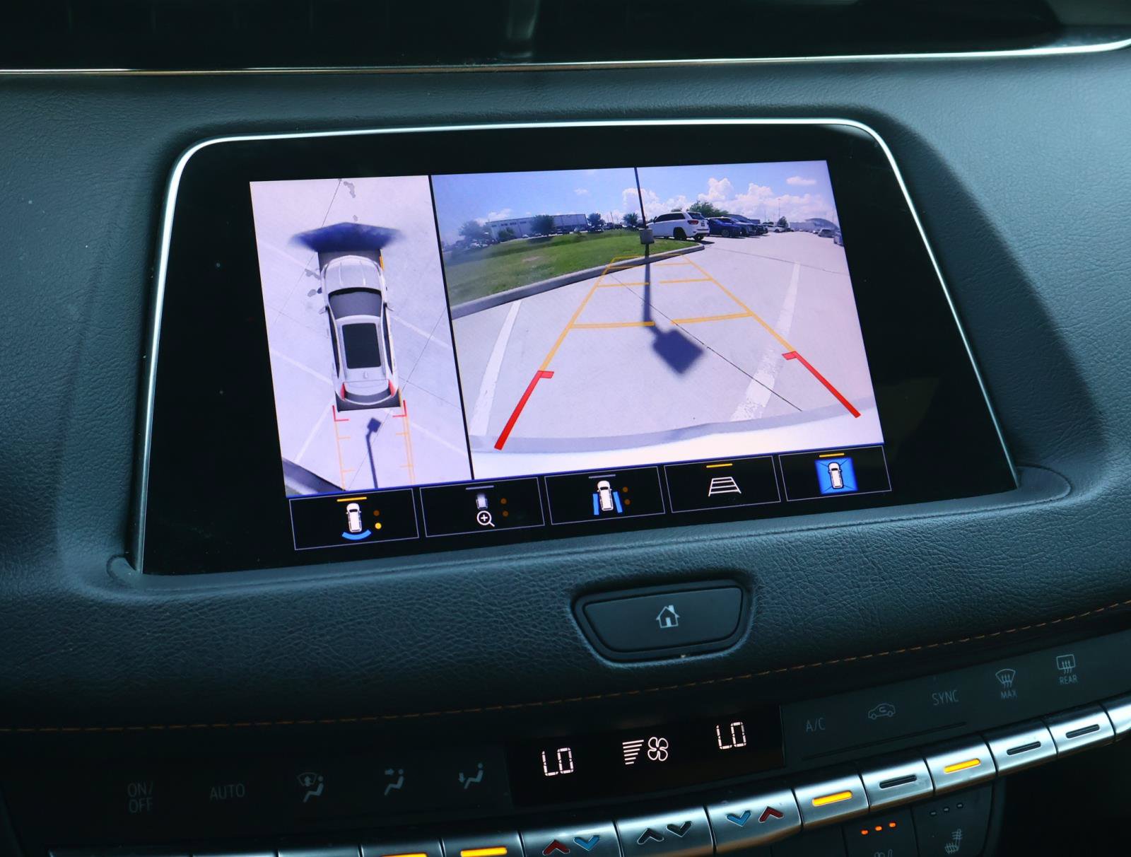 Used 2022 Cadillac XT4 Sport FWD image 30