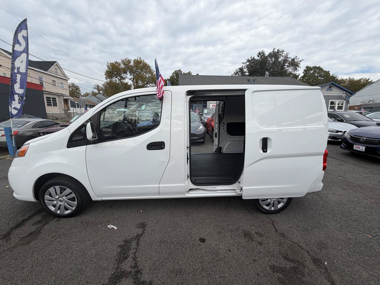 Used 2020 Nissan NV200 SV w/ Sliding Glass Door Package FWD image 17