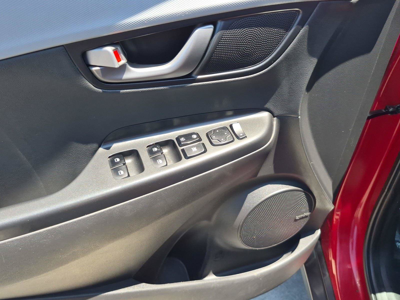 Used 2021 Hyundai Kona Ultimate AWD/4WD image 19