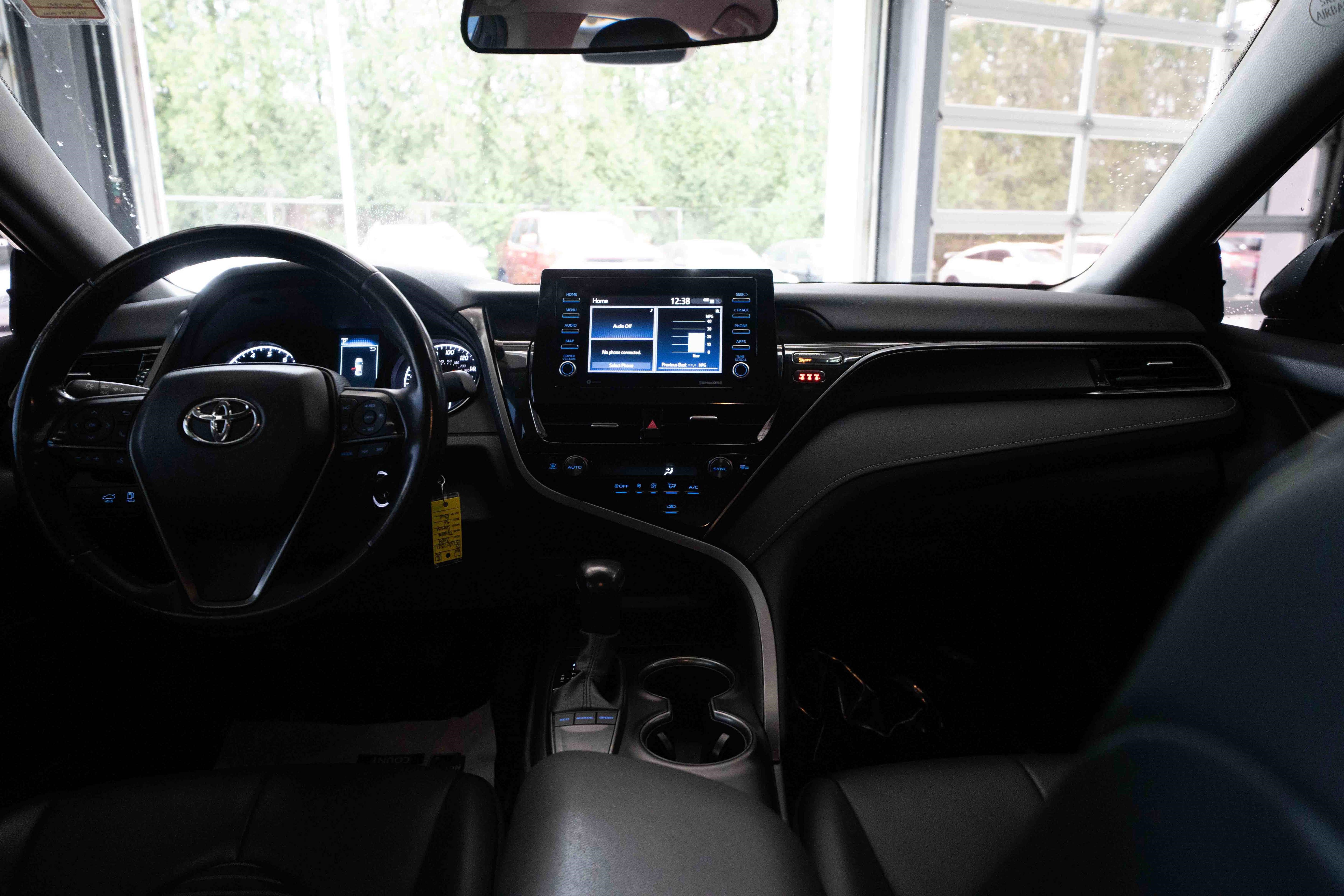 Used 2024 Toyota Camry SE FWD image 20