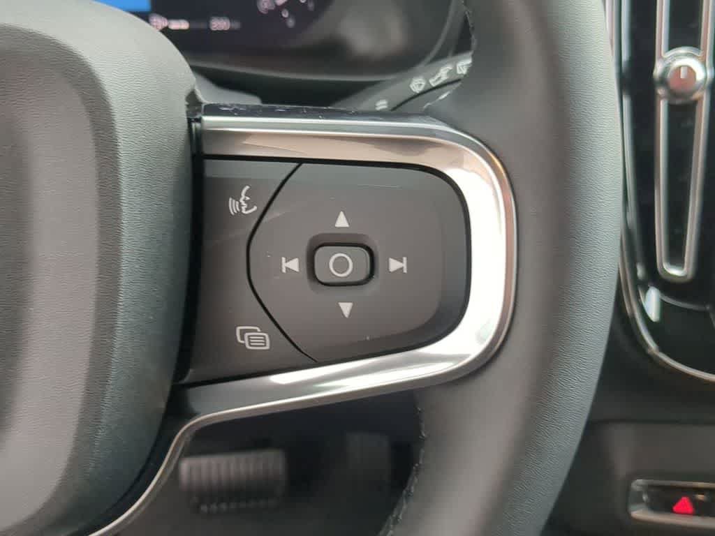 New 2026 Volvo XC40 B5 Ultra w/ Protection Package Premier AWD/4WD image 23