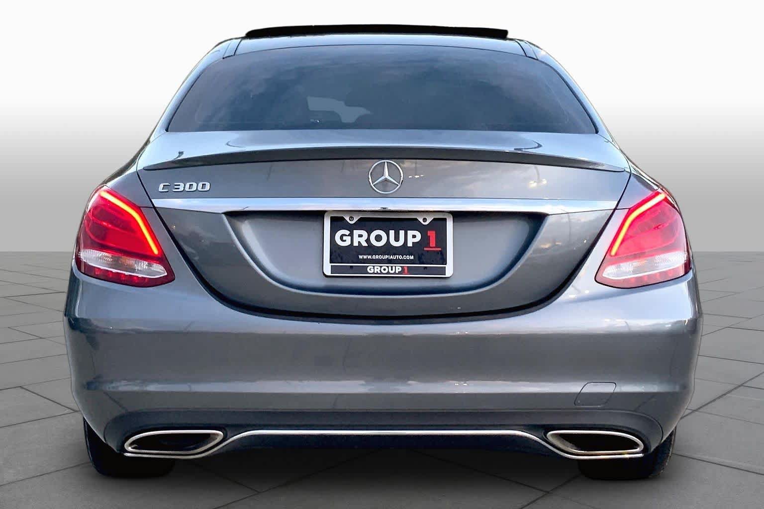 Used 2017 Mercedes-Benz C 300 Sedan image 5