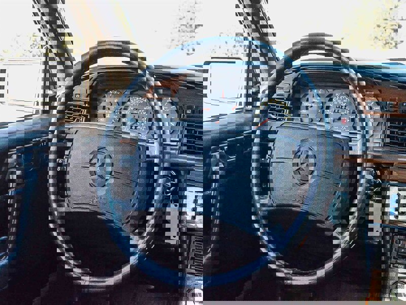 Used 1987 Mercedes-Benz 190 E 2.3-16 image 21