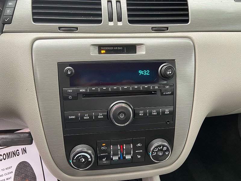 Used 2008 Chevrolet Impala LT FWD image 15