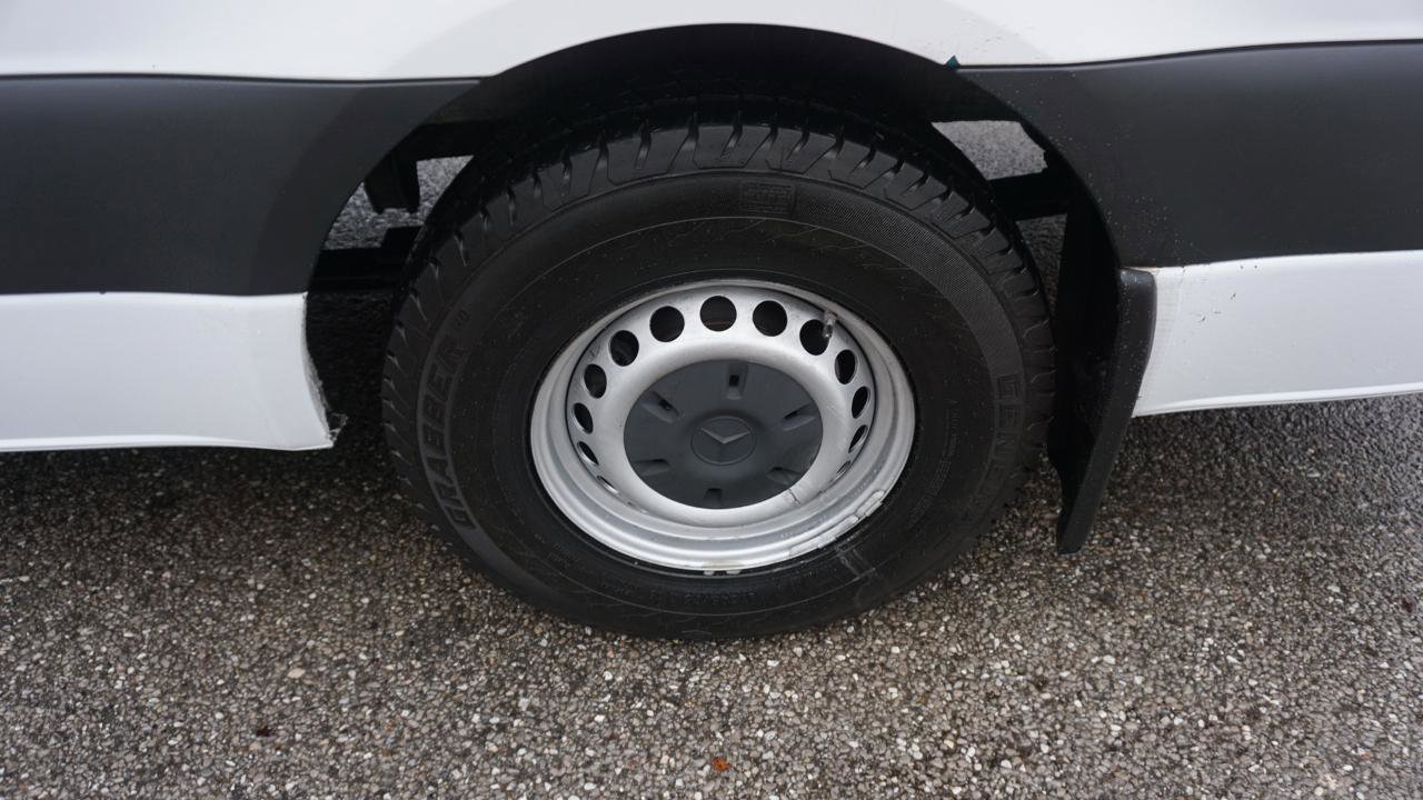 Used 2019 Mercedes-Benz Sprinter 2500 w/ Driver Convenience Package image 9