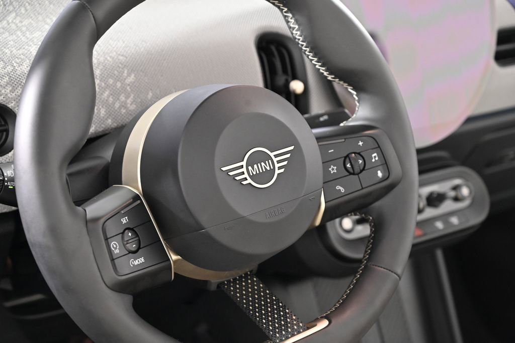 Used 2025 MINI Cooper S FWD image 7
