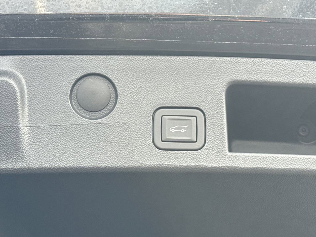 New 2026 GMC Terrain Elevation w/ Elevation Premium Package AWD/4WD image 36