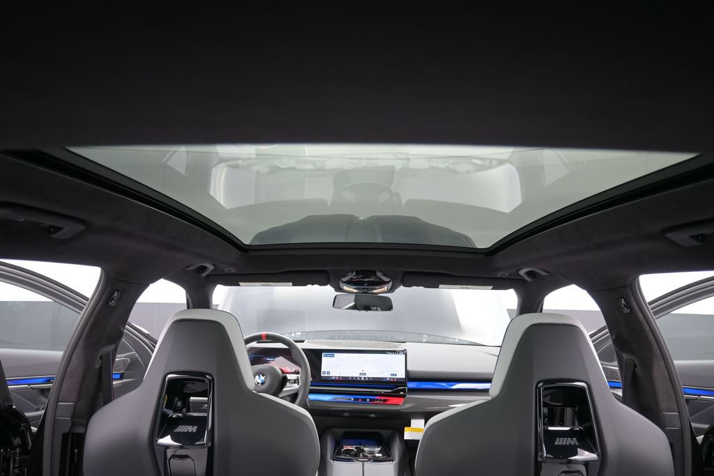 New 2027 BMW M5 Touring AWD/4WD image 18