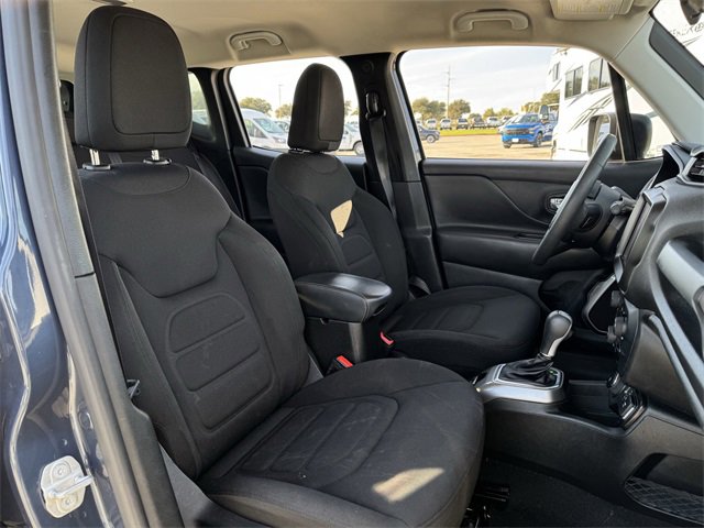 Used 2022 Jeep Renegade Latitude image 28