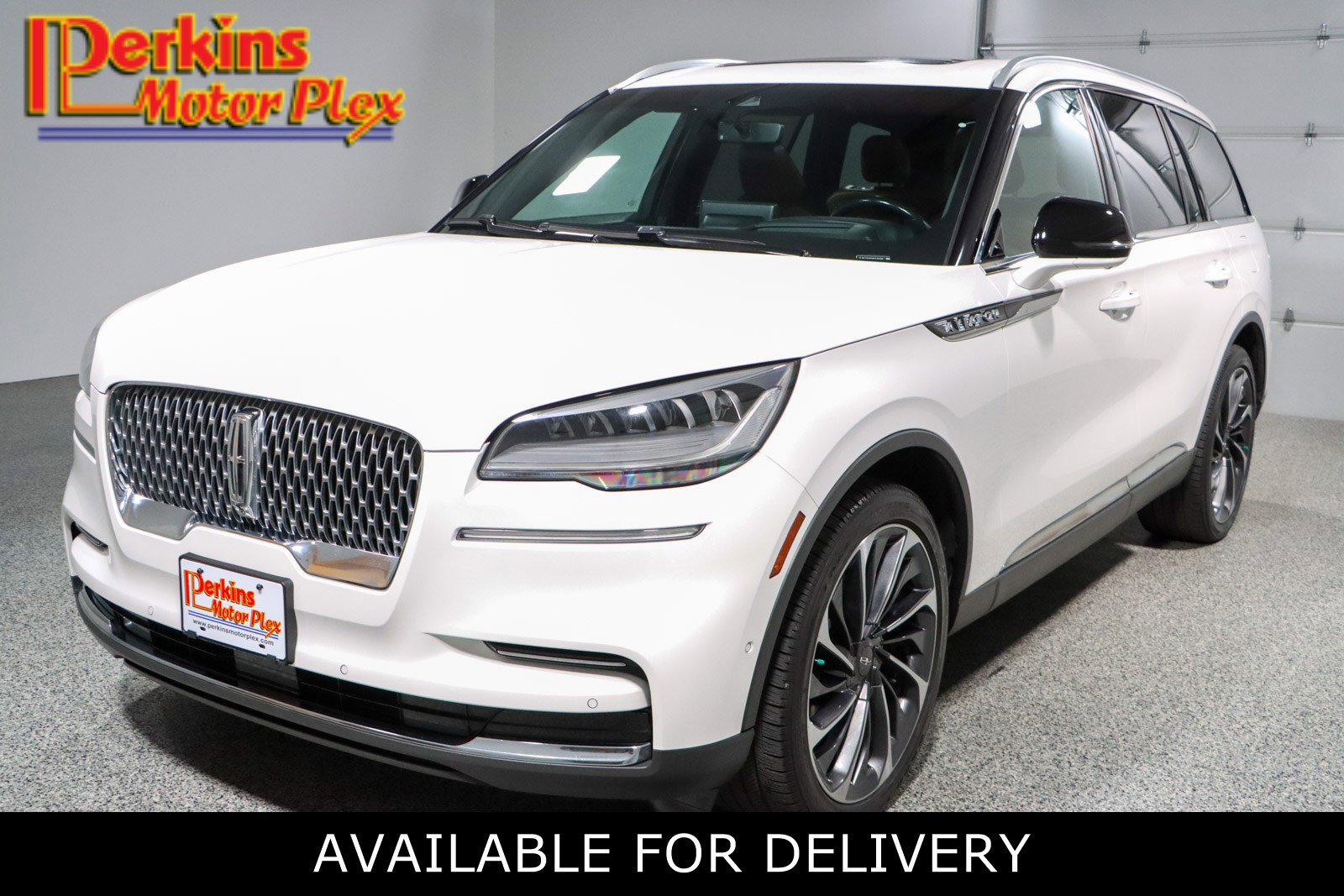 Used 2023 Lincoln Aviator Reserve w/ Equipment Group 201A image 1