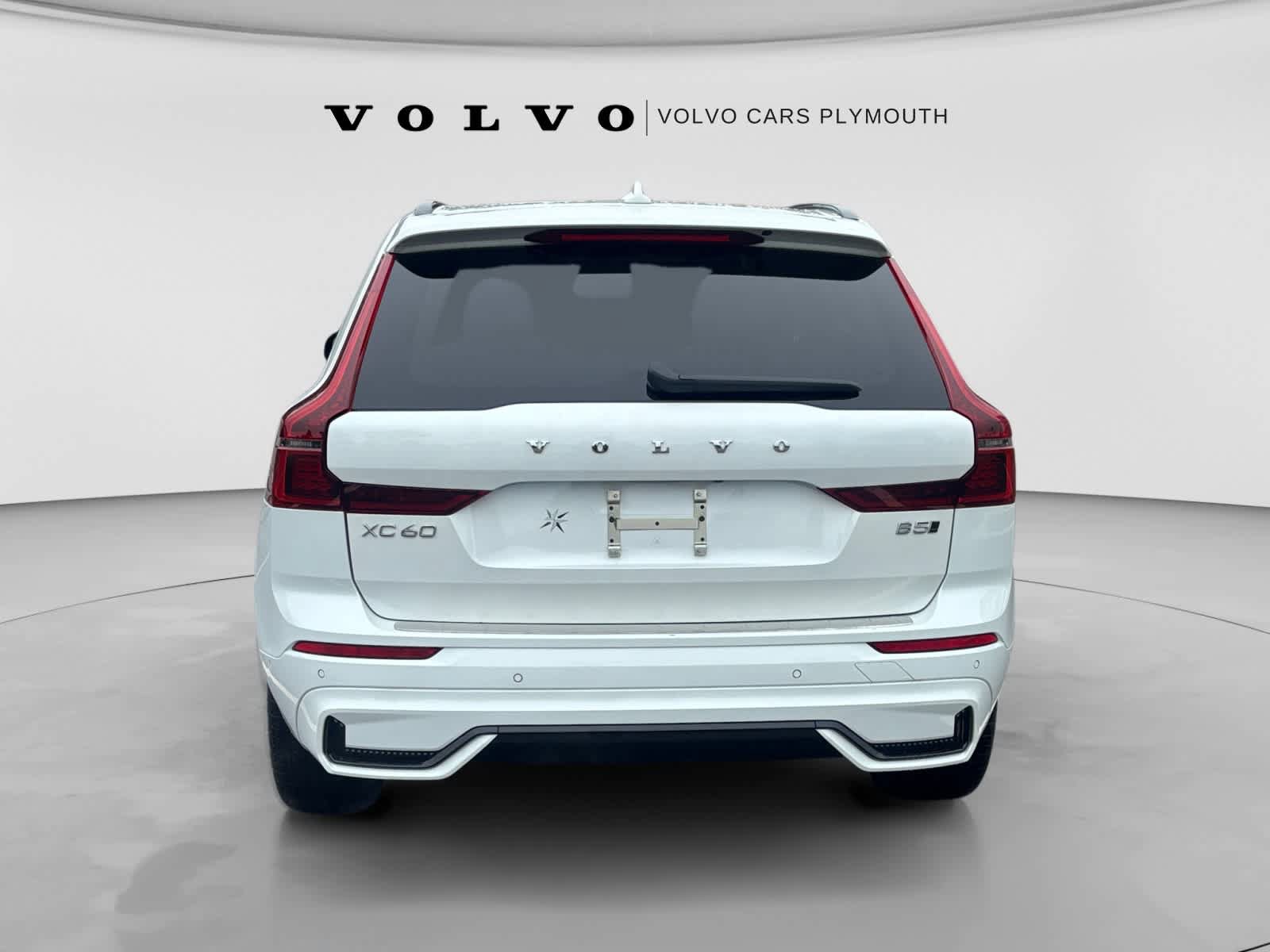 Used 2026 Volvo XC60 B5 Plus AWD/4WD image 6