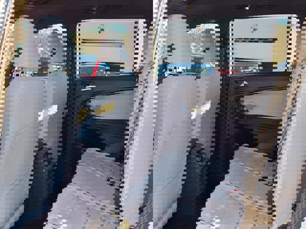 Used 2021 Volkswagen Tiguan SEL Premium R-Line w/ 3rd Row Seat Package image 21