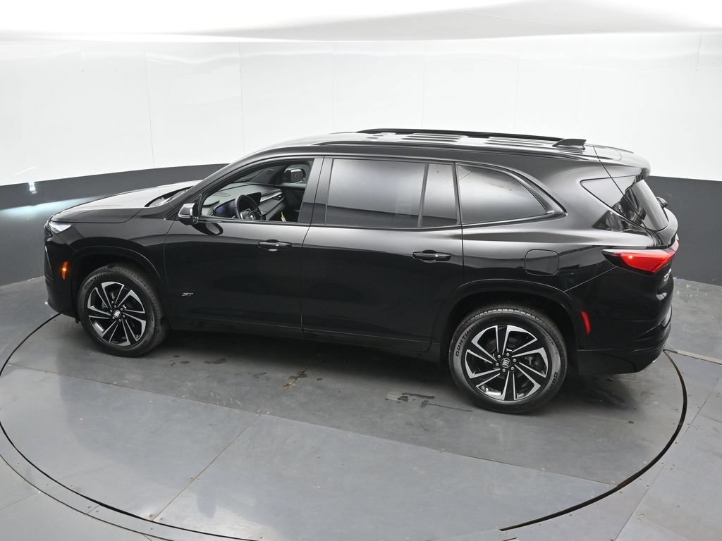 Used 2025 Buick Enclave Sport Touring AWD/4WD image 37