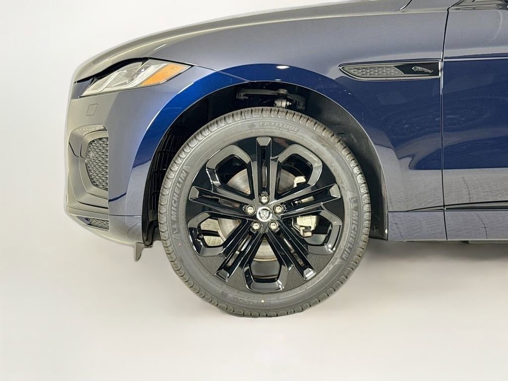 Certified 2025 Jaguar F-PACE R-Dynamic S image 27