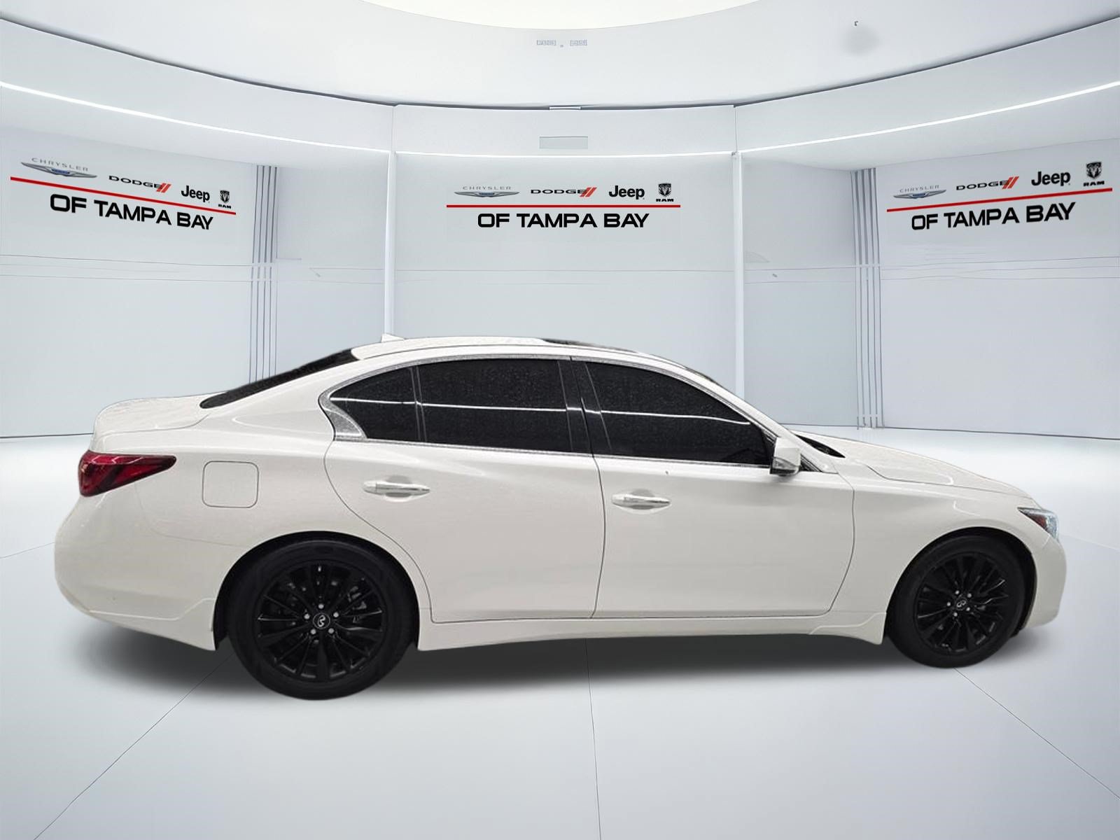 Used 2024 INFINITI Q50 Luxe w/ Cargo Package RWD image 7
