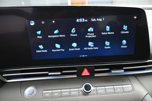 Used 2025 Hyundai Elantra SEL FWD image 30