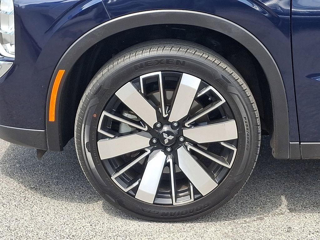 Used 2025 Mitsubishi Outlander SE AWD/4WD image 10