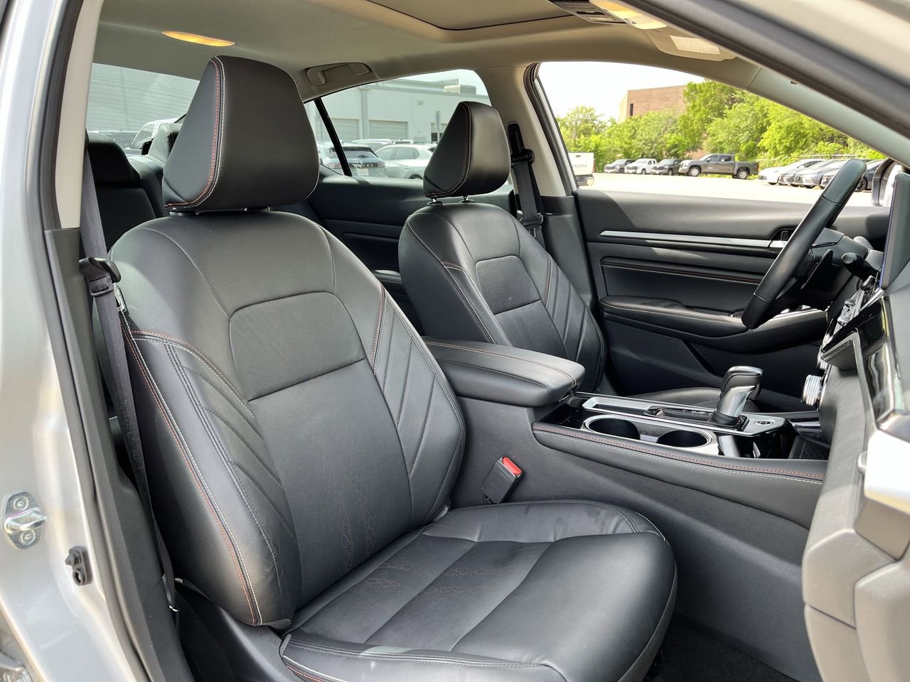 Used 2023 Nissan Altima 2.5 SR w/ SR Premium Package FWD image 25