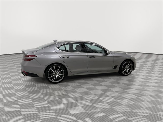 Used 2023 Genesis G70 2.0T image 11