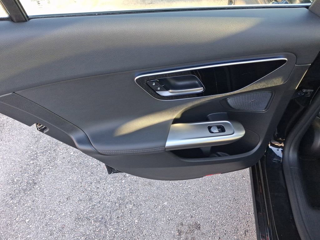 Used 2025 Mercedes-Benz C 300 Sedan image 11