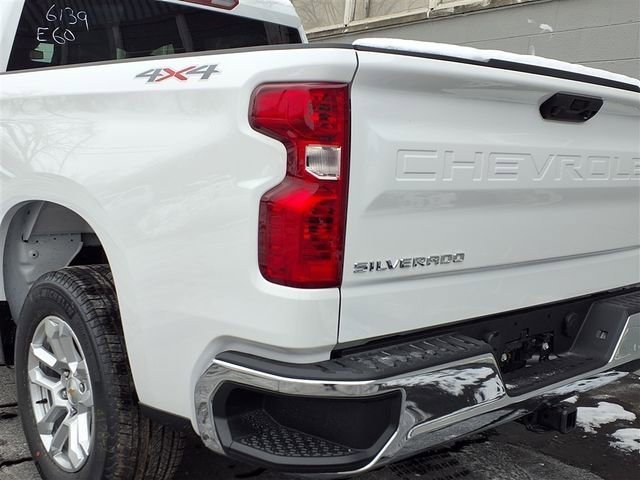 New 2026 Chevrolet Silverado 1500 LT image 17