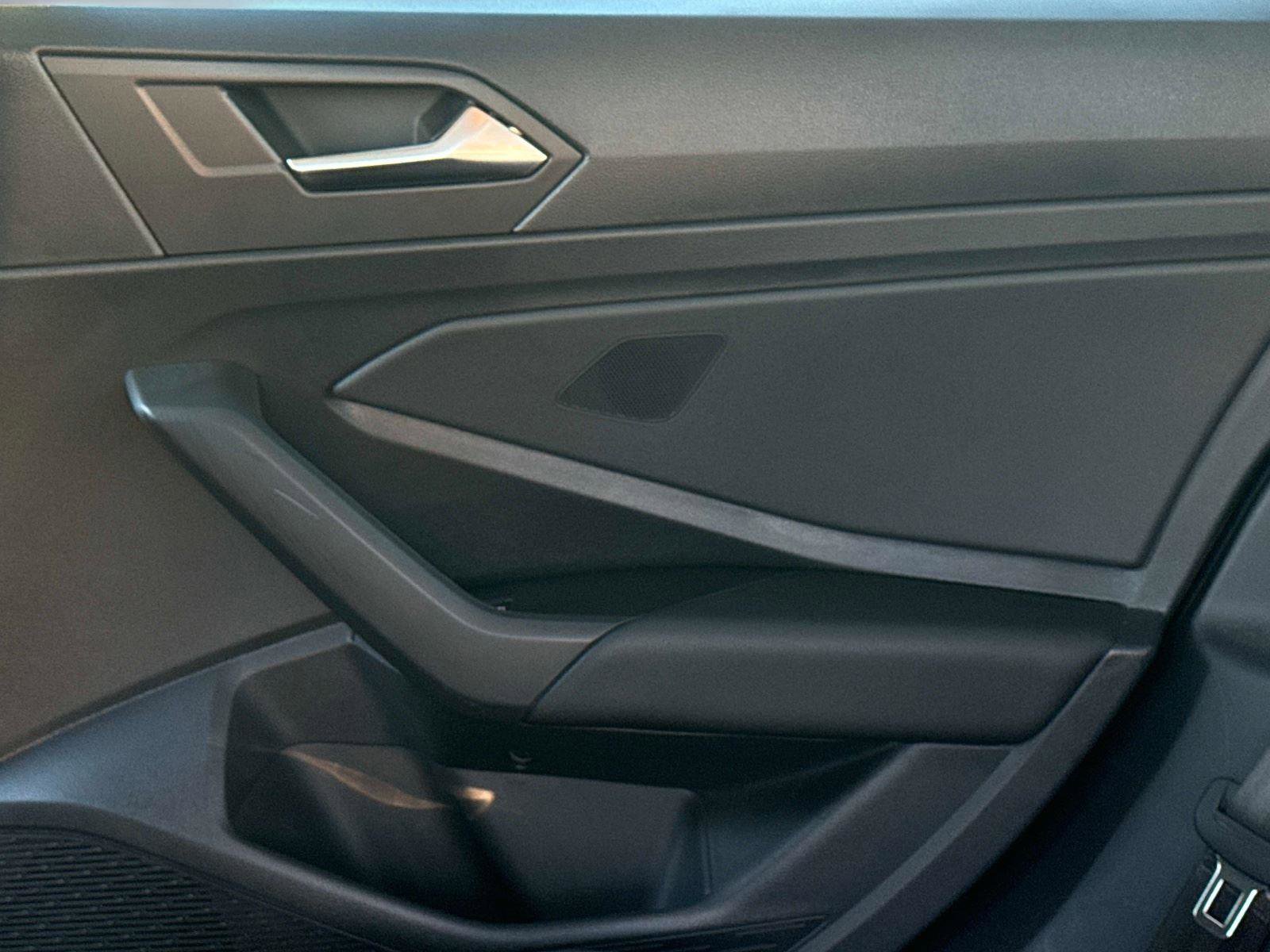 Used 2021 Volkswagen Jetta S w/ Driver Assistance Package image 13